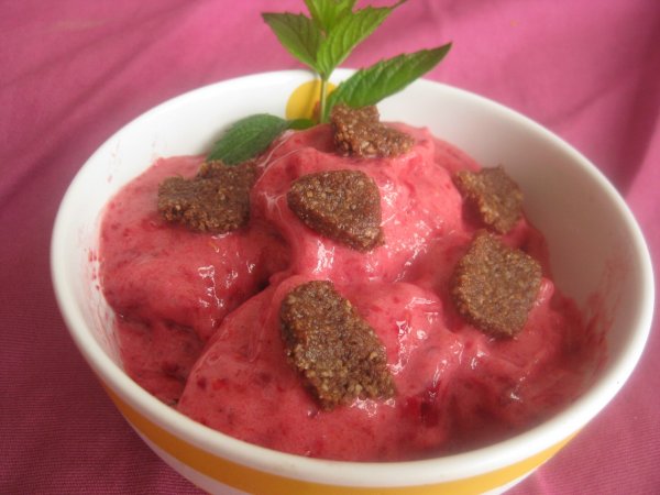 málnafagyi házi mogyorókrémmel